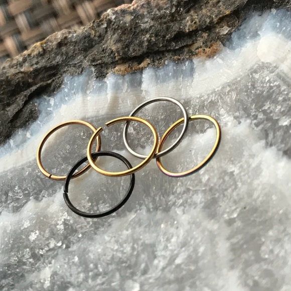 5 Seamless Nose Hoops Bendable Surgical Steel - Picture 5 of 8